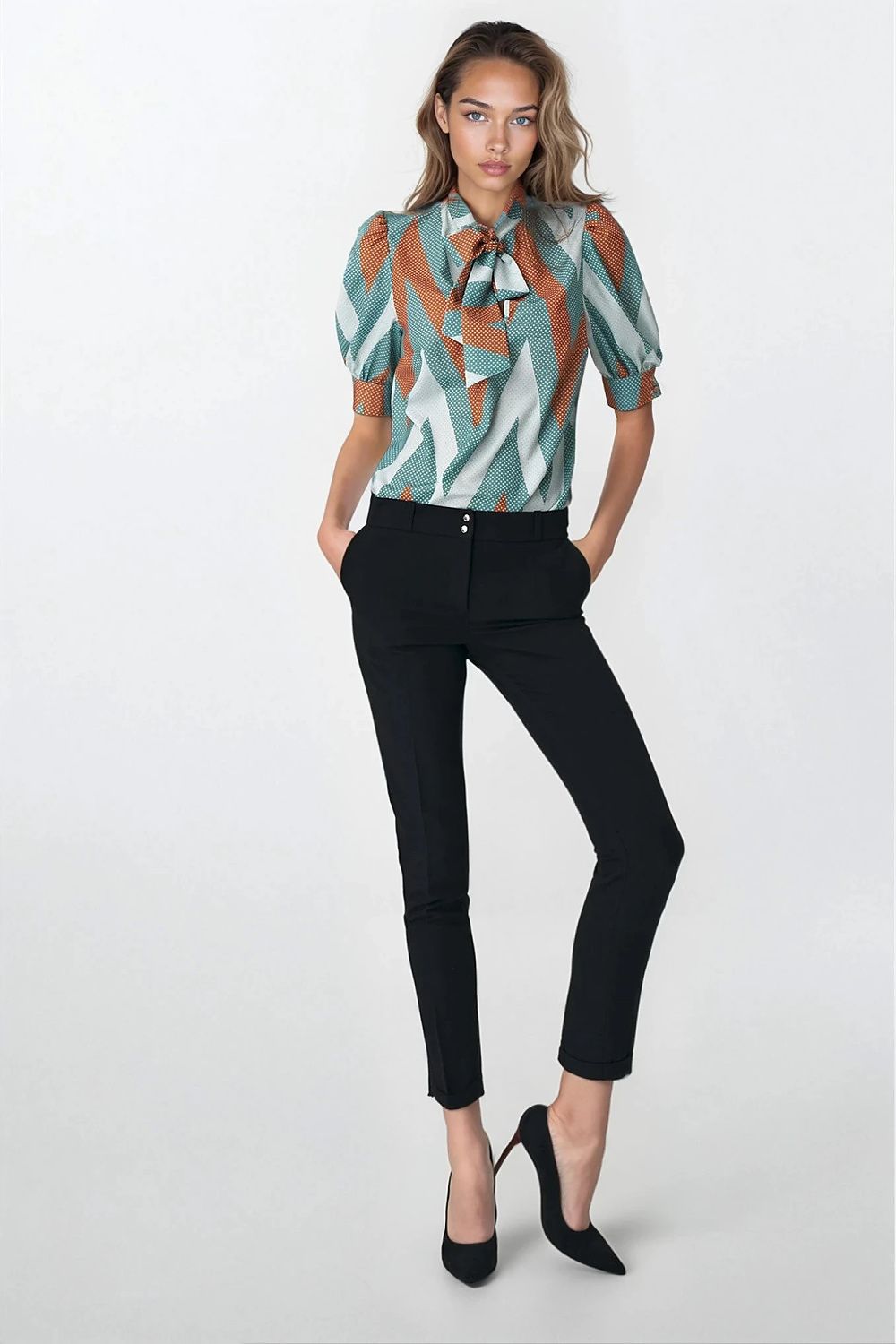  Women trousers model 216900 Nife 